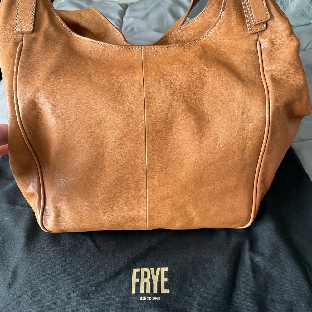 Frye Madison Shoulder Bag in Tan